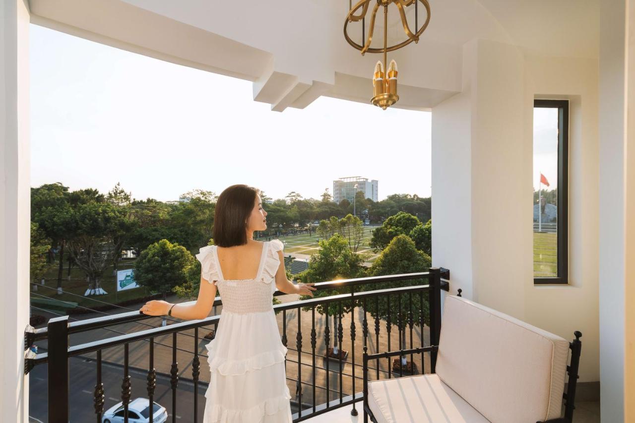 Ngon Avatar Hotel プレイク エクステリア 写真