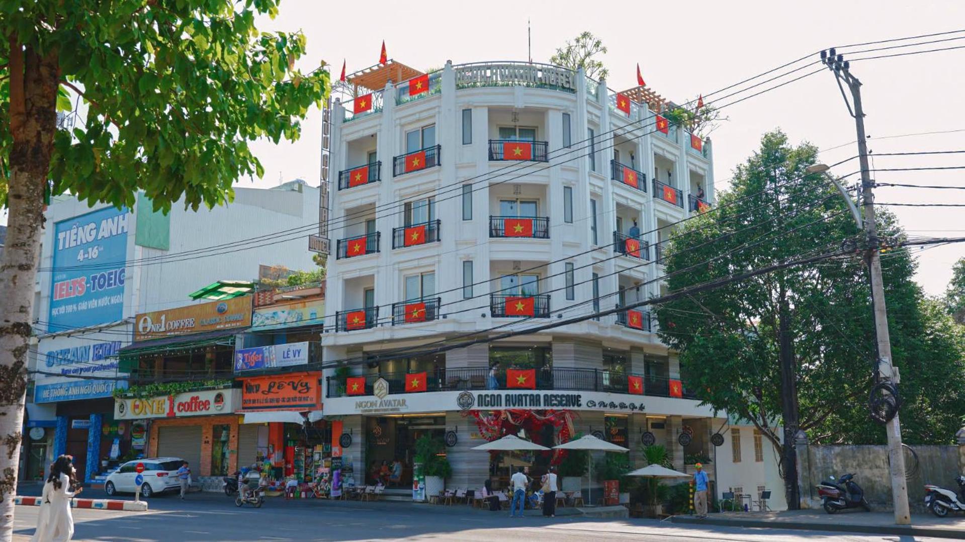 Ngon Avatar Hotel プレイク エクステリア 写真
